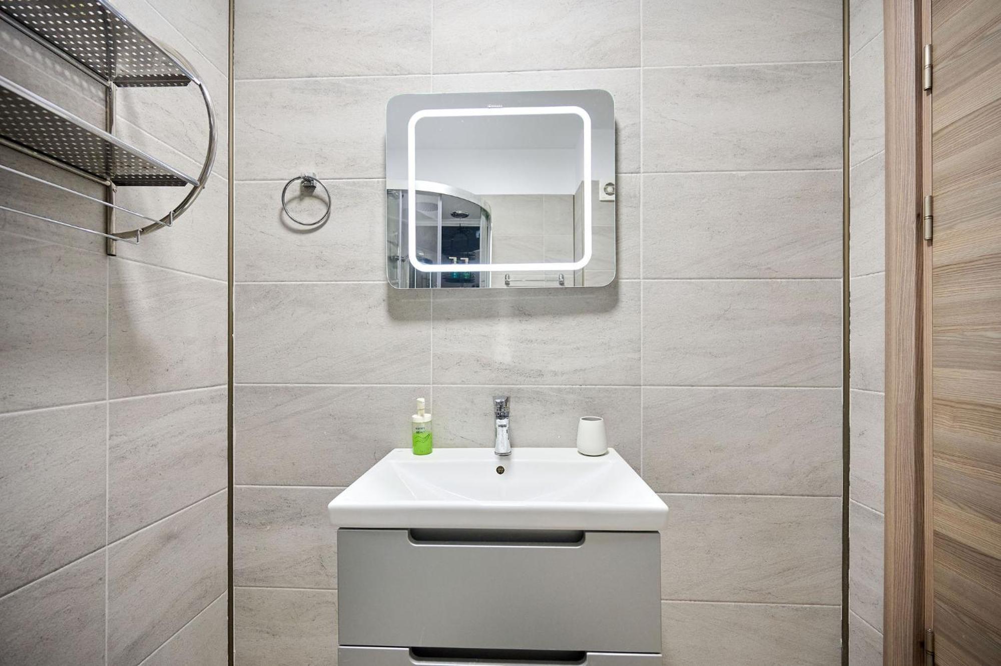 Maya Apartment ALEZZI beach resort Spa n Pools Mamaia Bagian luar foto
